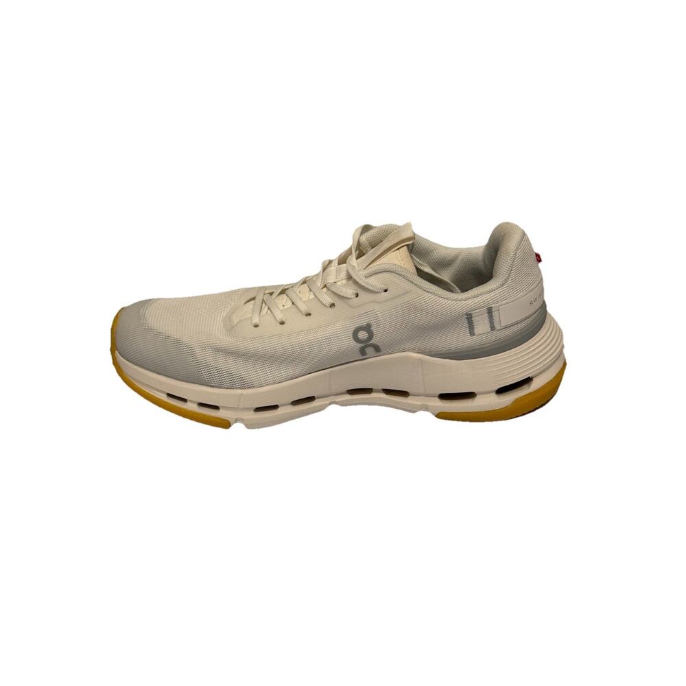 Women's On Cloudnova Form 2, White/Ivory, 7 B Medium US - Picture 3 of 10